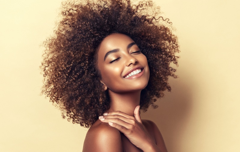 Model Curly Ringlets Afro Brown